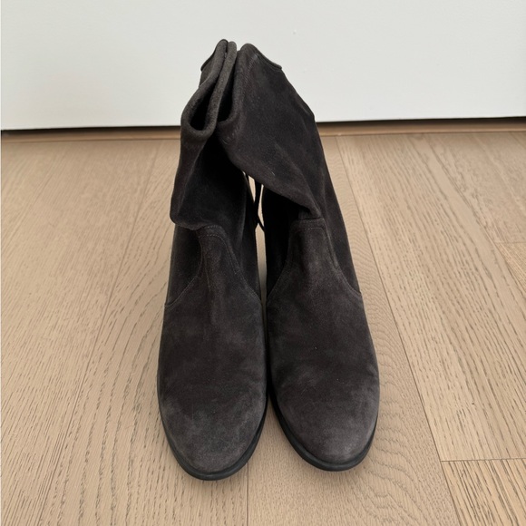 Stuart Weitzman Grey Suede Bottie - Picture 3 of 6
